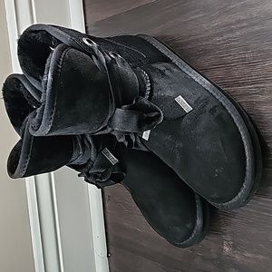 Black Bedouin Short Australia Luxe Collective Sheepskin Lined Boots Size 7 EUC